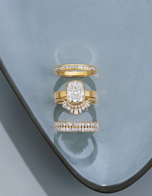Diamond and gemstone anniversary band design options